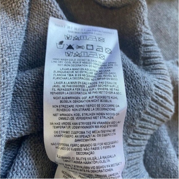 Guess Gray V Neck Sweater LOVE in Copper Silver Metallic Sequins Size L - Picture 9 of 9